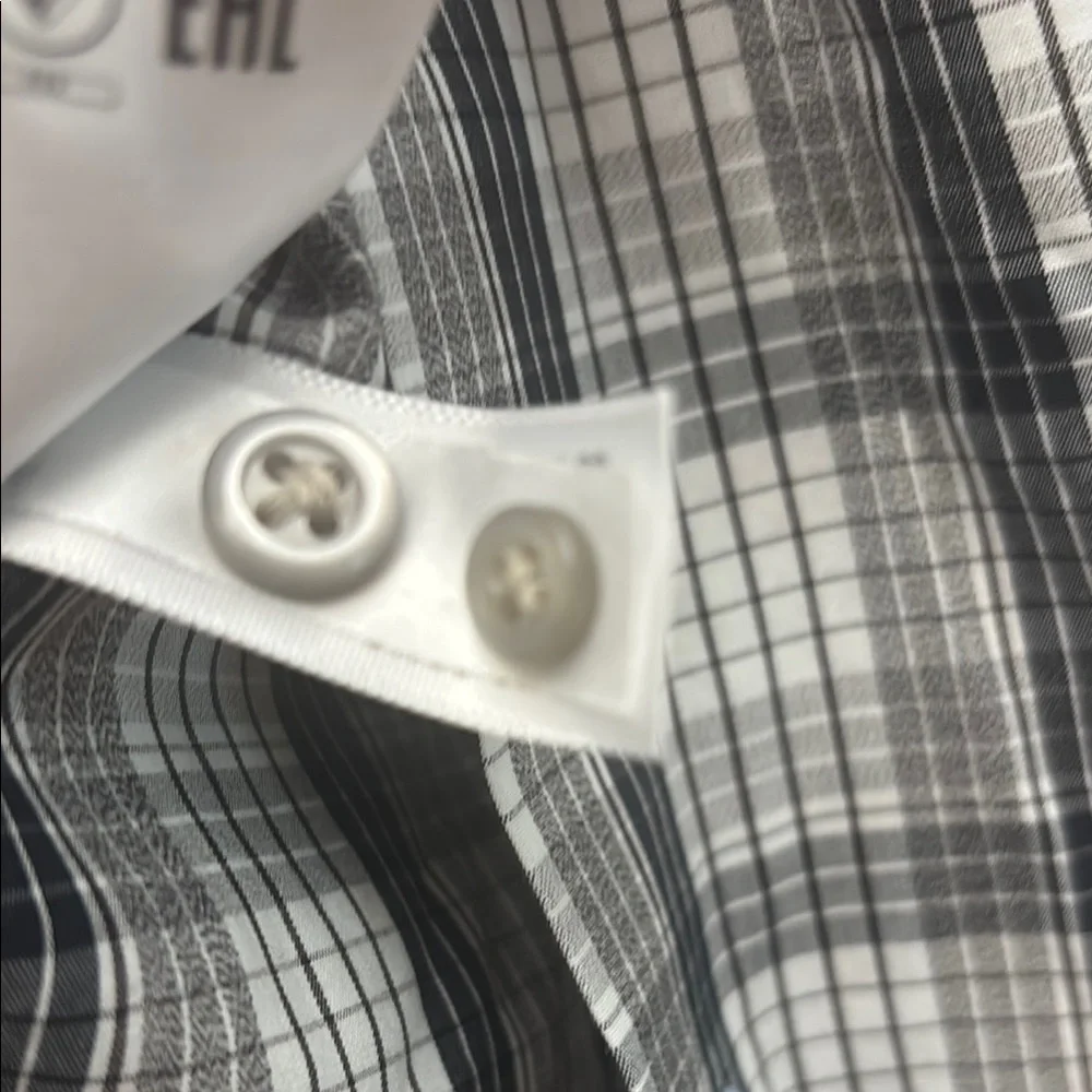 Banana Republic Gray Casual Button Down Shirt, 100% cotton.